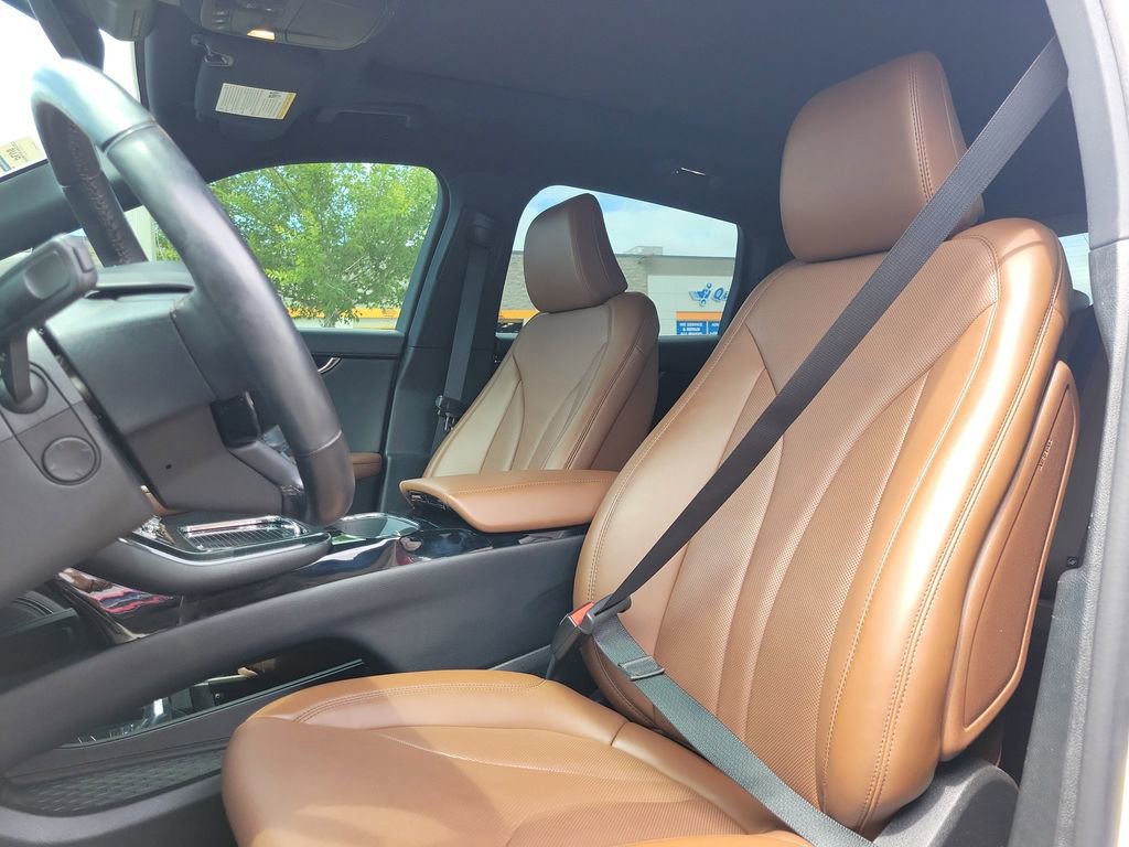 Used 2023 Lincoln Nautilus Reserve AWD/4WD image 16