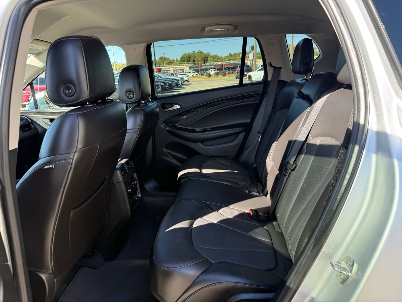 Used 2019 Buick Envision Essence image 16