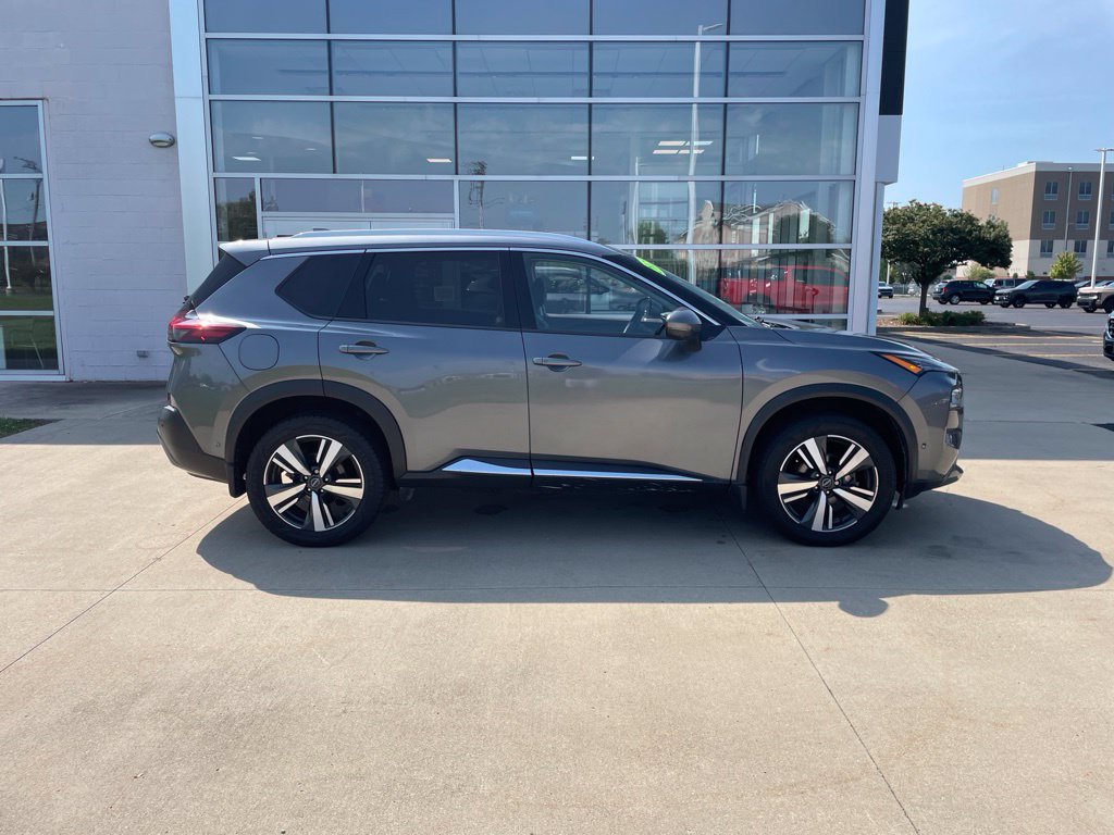 Used 2023 Nissan Rogue SL w/ SL Premium Package AWD/4WD image 4
