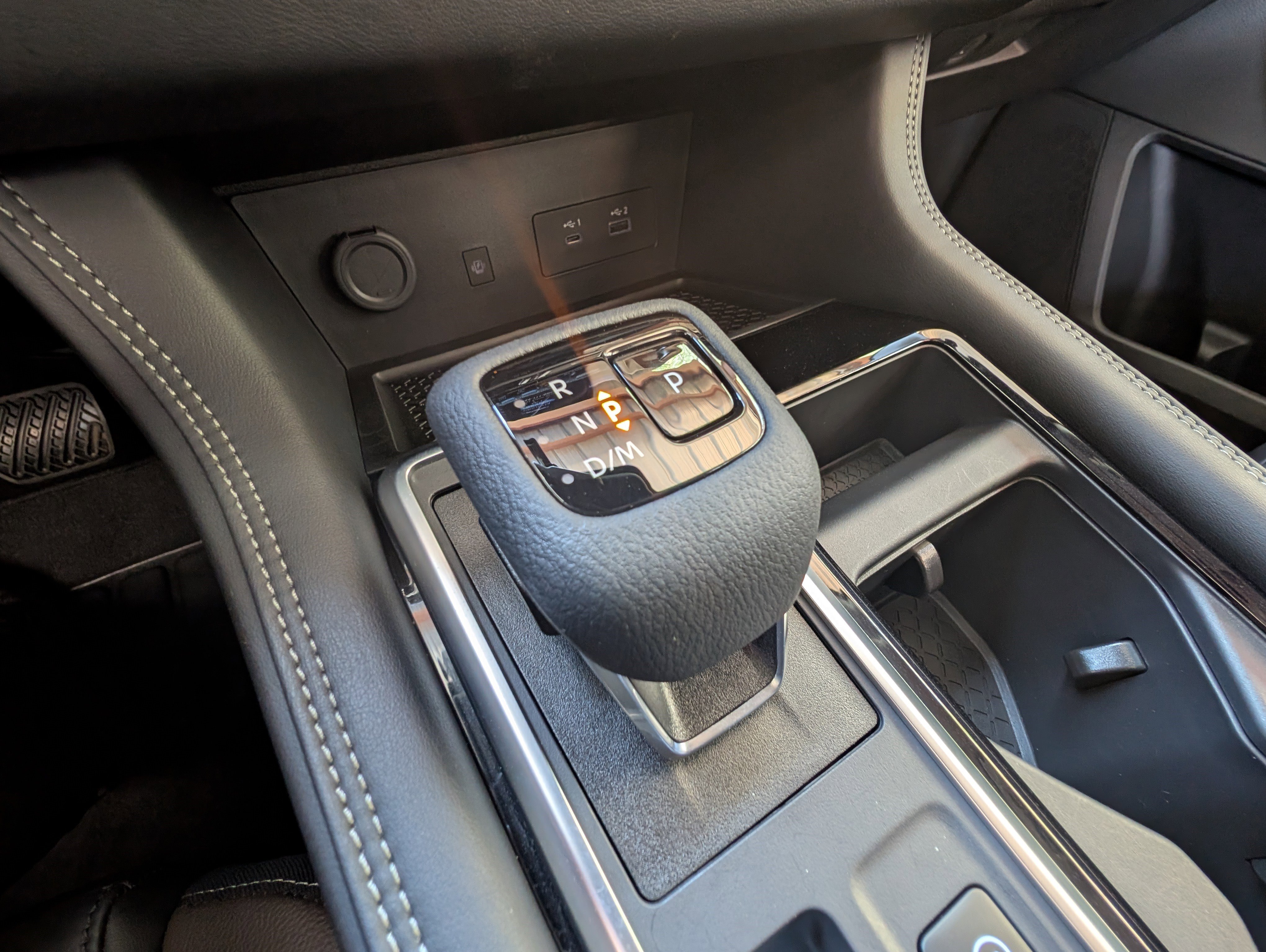 Used 2025 Nissan Pathfinder Platinum FWD image 33
