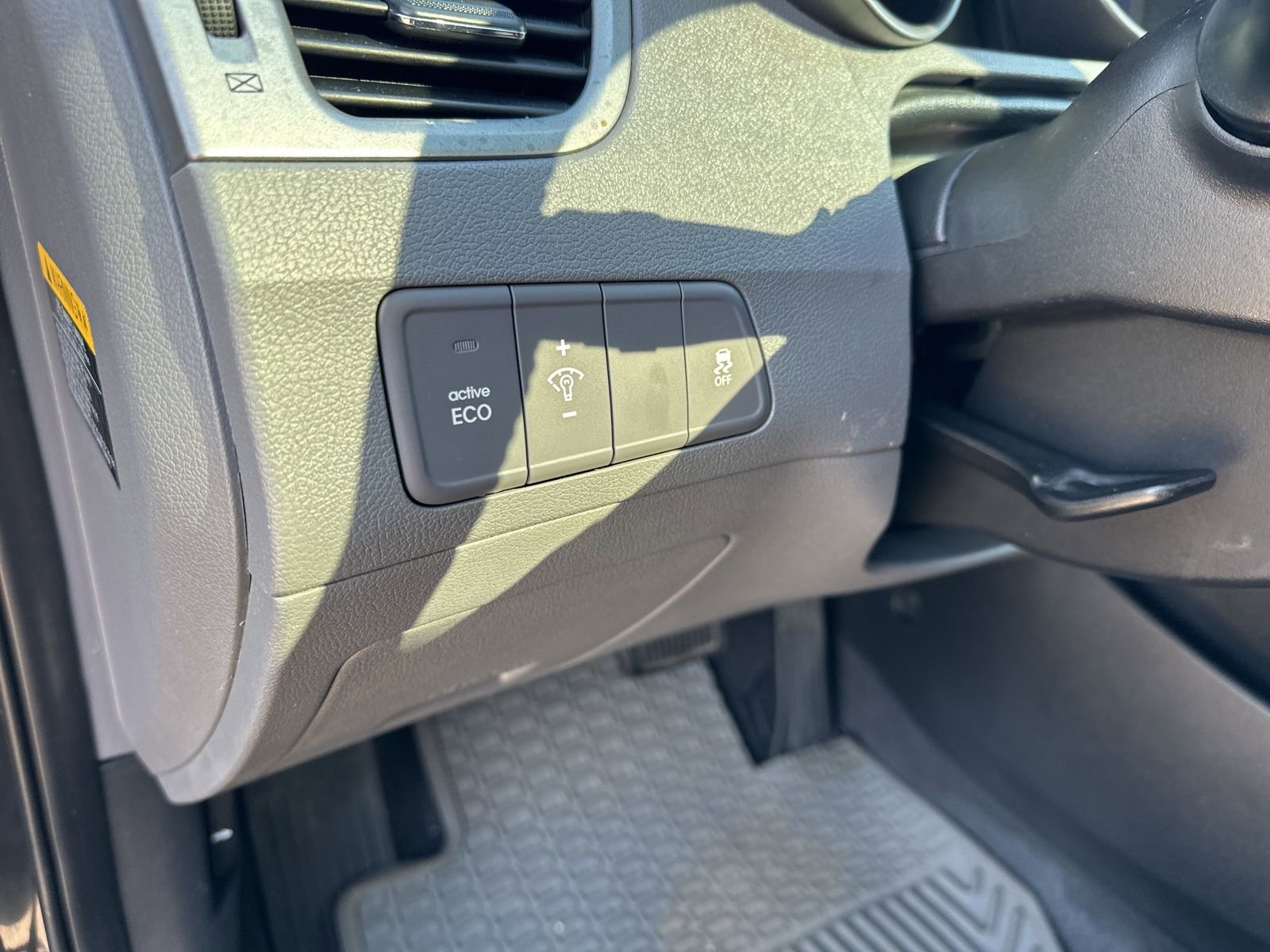 Used 2013 Hyundai Elantra Limited w/ Technology Pkg FWD image 15