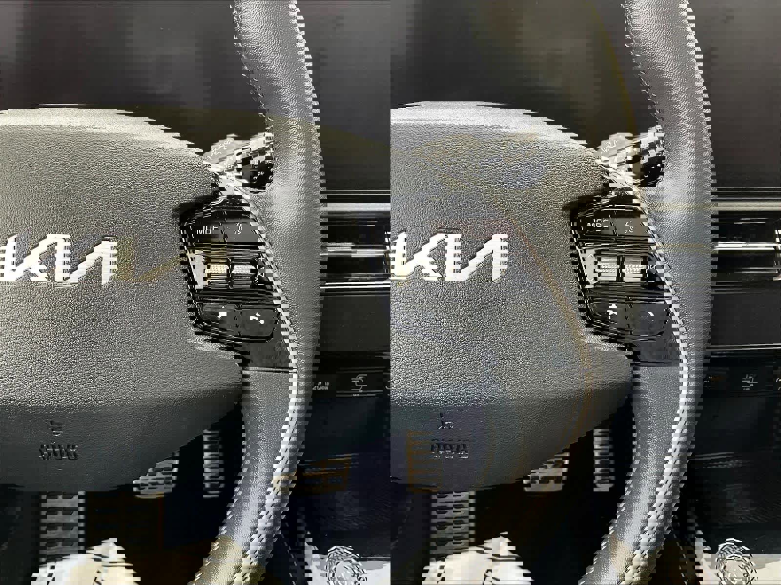 Used 2023 Kia Niro Wave w/ Wave Preserve Package image 24