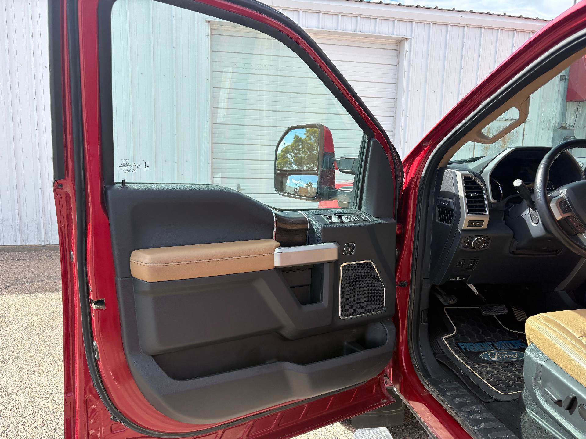 Used 2022 Ford F250 Lariat w/ Lariat Ultimate Package image 42