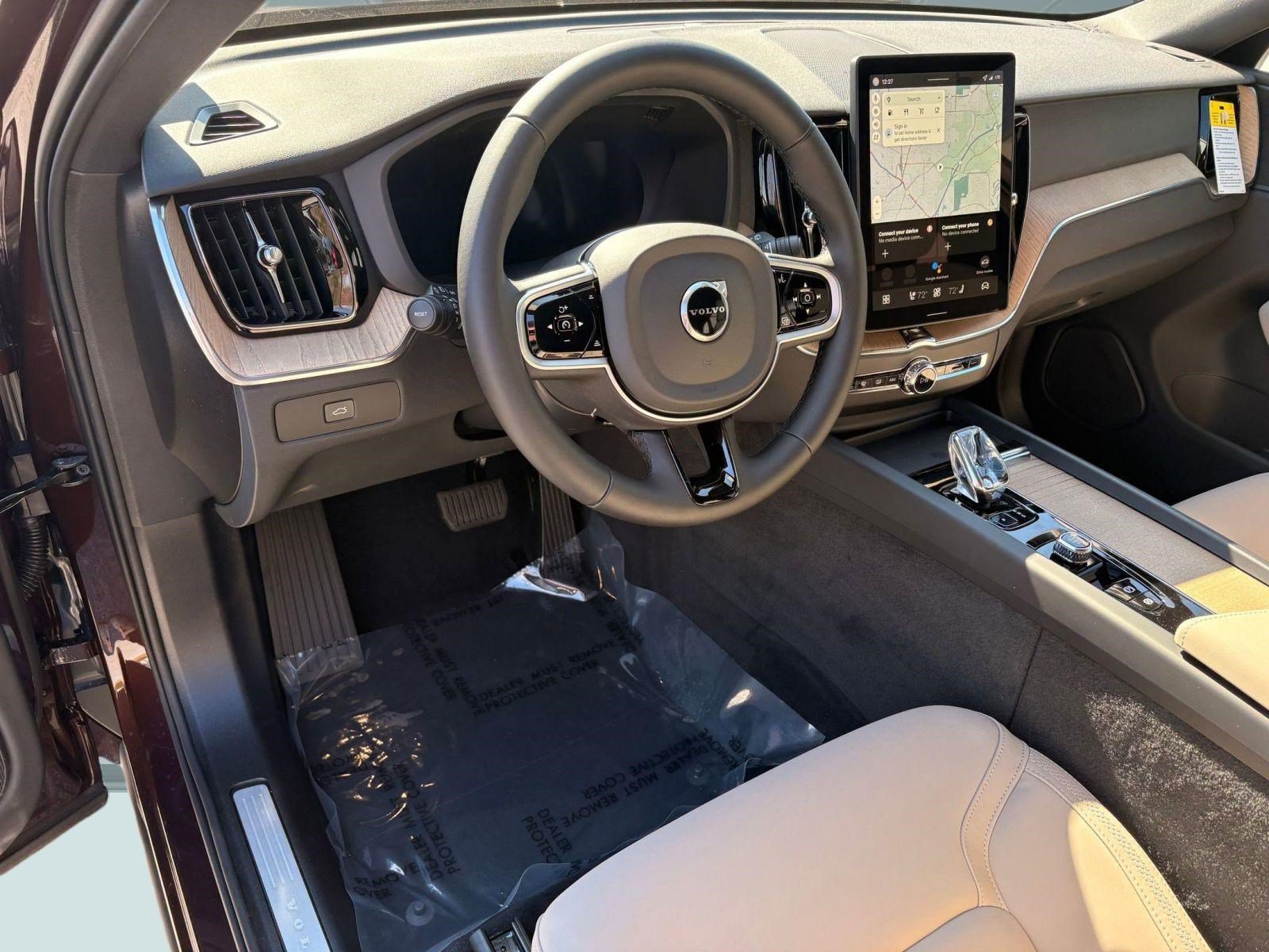 New 2026 Volvo XC60 B5 Plus w/ Climate Package AWD/4WD image 4