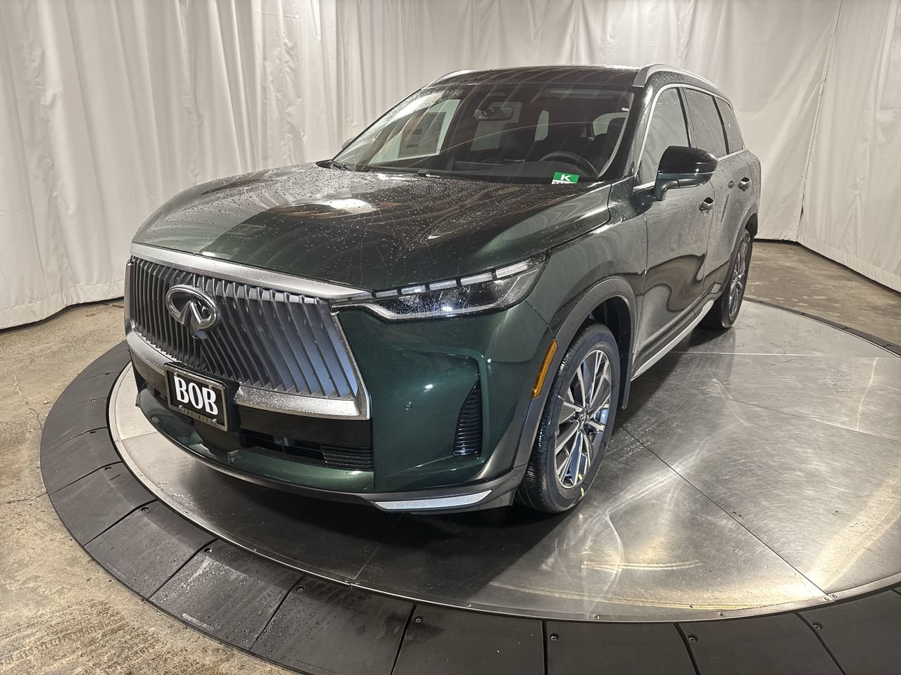 Certified 2026 INFINITI QX60 Luxe w/ Family Package