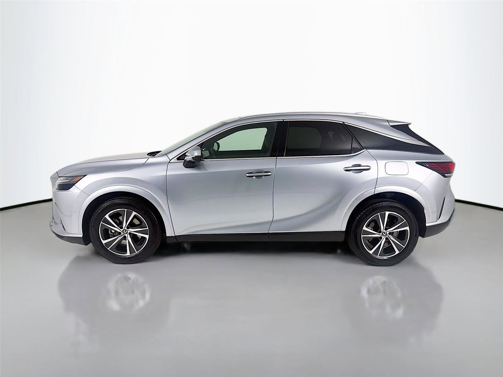 Used 2024 Lexus RX 350 Premium w/ Cold Area Package image 2