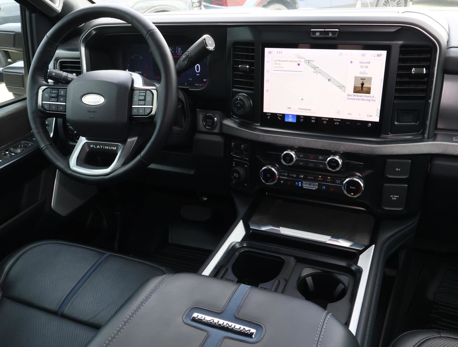 Used 2025 Ford F250 Platinum image 14