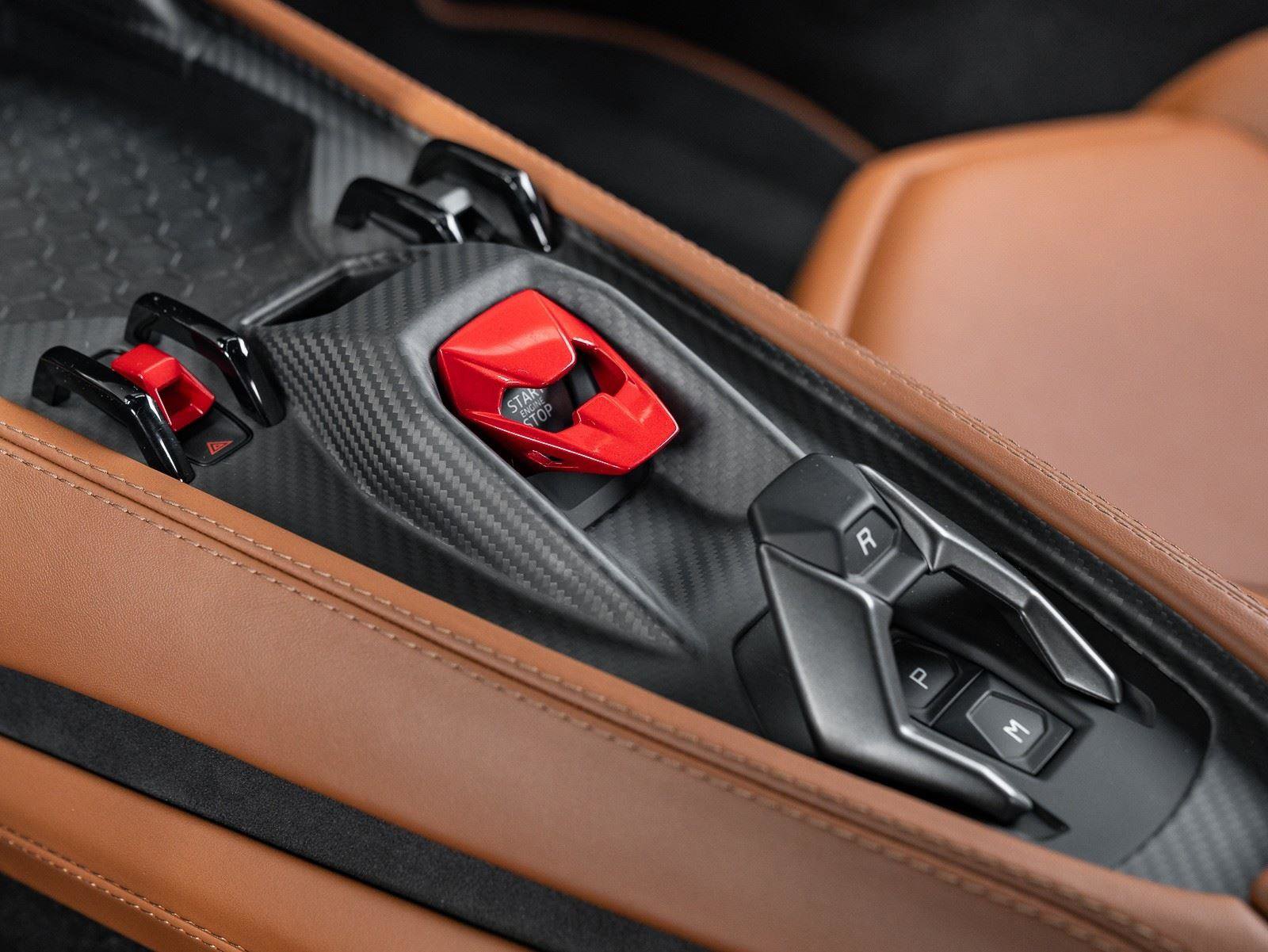 Used 2024 Lamborghini Revuelto image 28