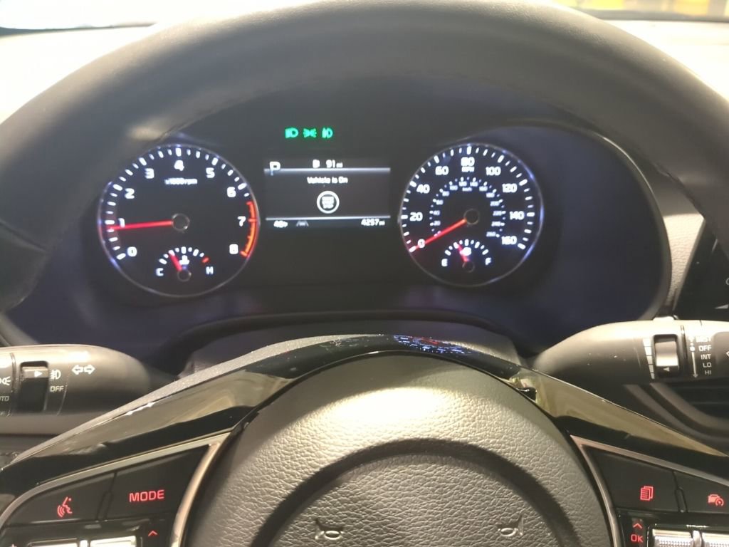 Used 2024 Kia Forte GT-Line w/ GT-Line Premium Package image 12