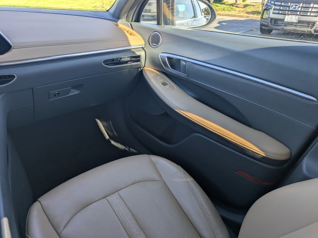 Used 2021 Hyundai Sonata Limited w/ Cargo Package FWD image 16