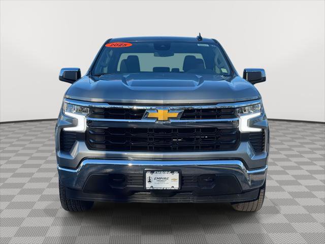 Used 2025 Chevrolet Silverado 1500 LT image 2