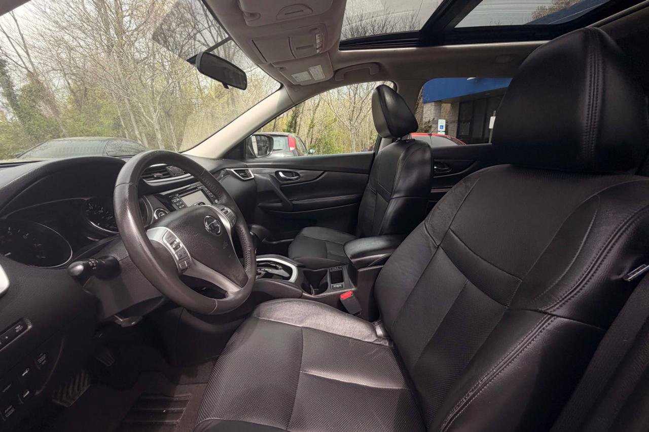 Used 2015 Nissan Rogue SL w/ SL Premium Package image 12