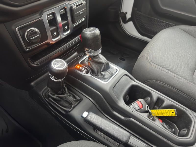 Used 2022 Jeep Wrangler Willys image 22