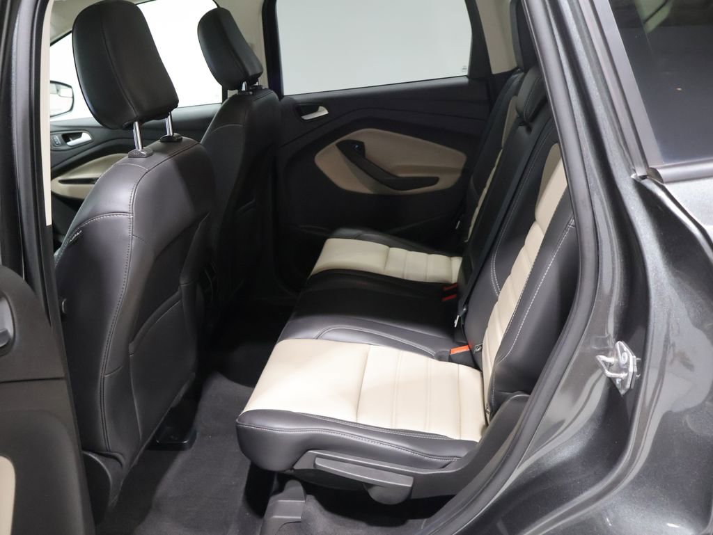 Used 2019 Ford Escape SEL w/ SEL Sport Appearance Package AWD/4WD image 18