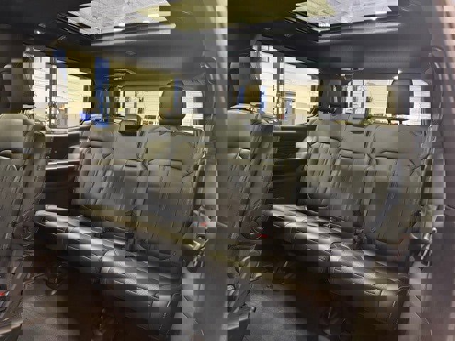 New 2025 Jeep Wagoneer Series III w/ Premium Group I image 24