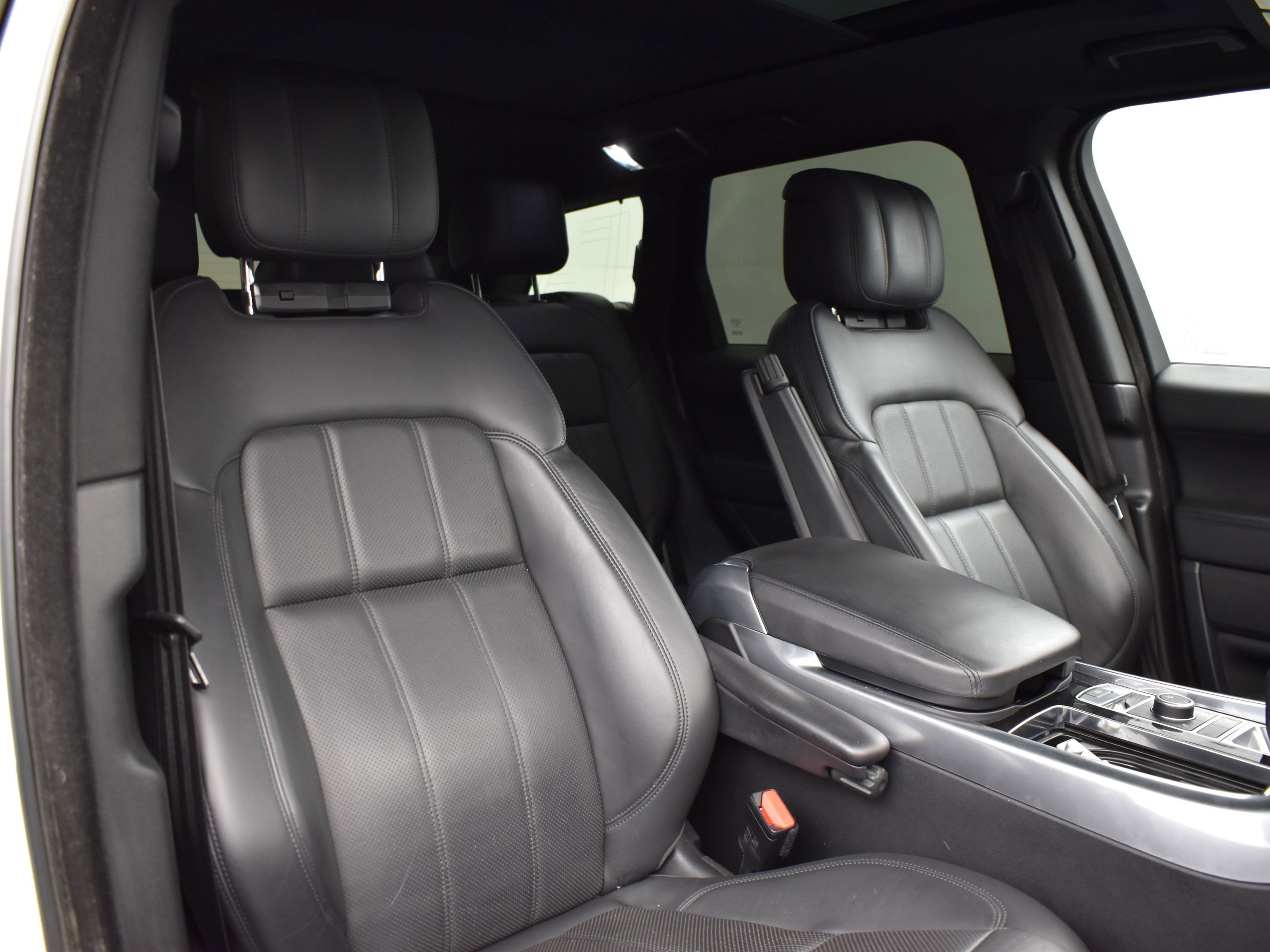 Used 2019 Land Rover Range Rover Sport HSE image 18