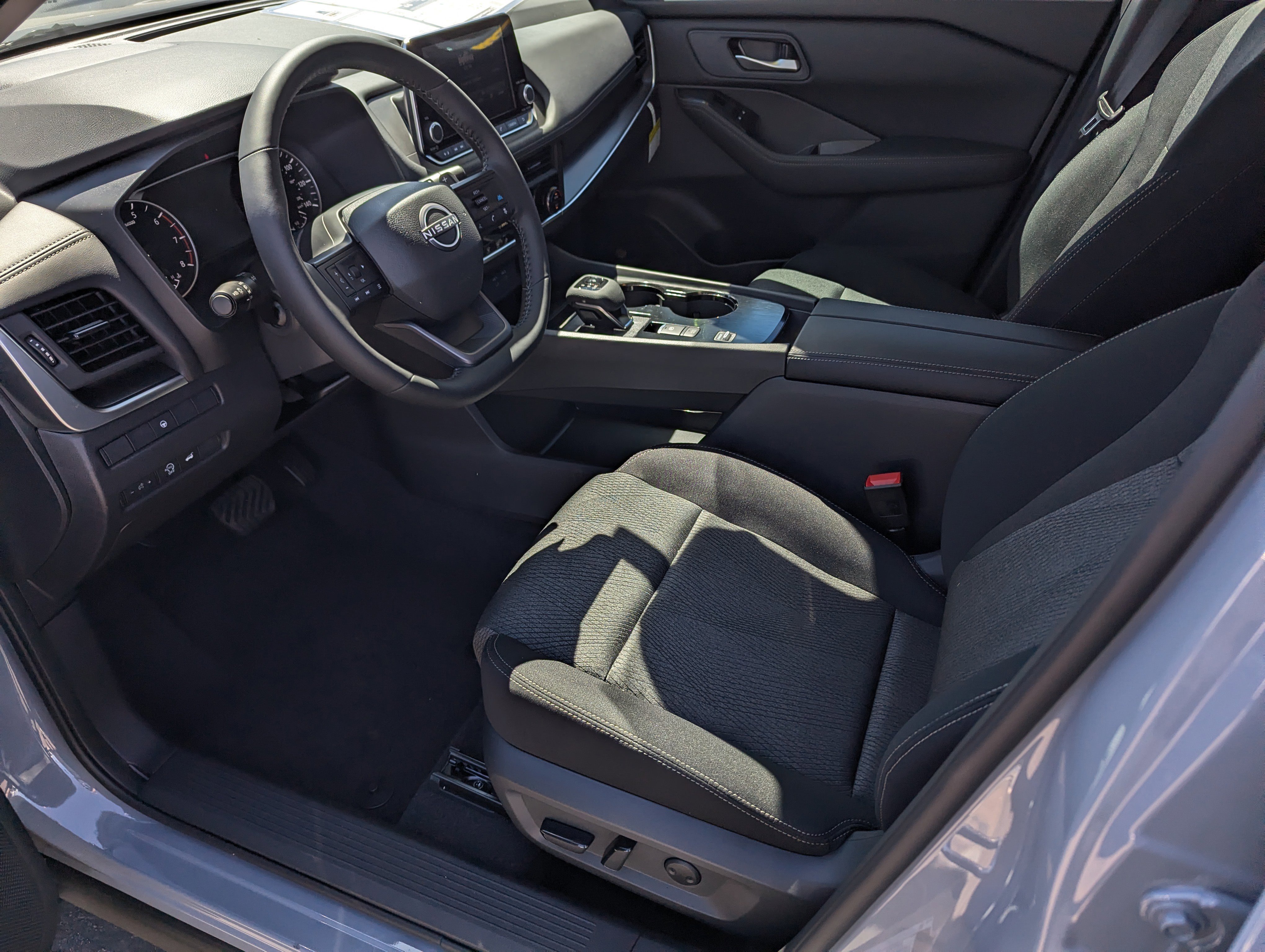 New 2026 Nissan Rogue SV image 9
