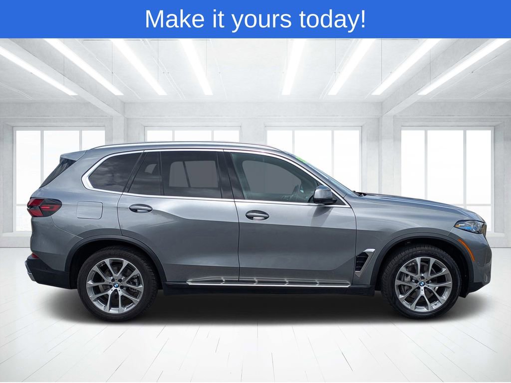 Used 2024 BMW X5 sDrive40i RWD image 2