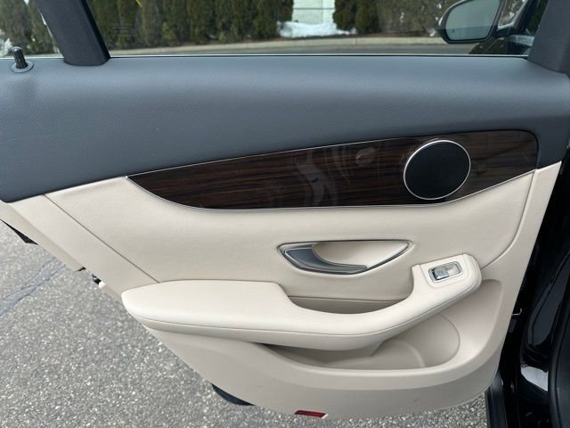 Used 2017 Mercedes-Benz GLC 300 4MATIC image 20