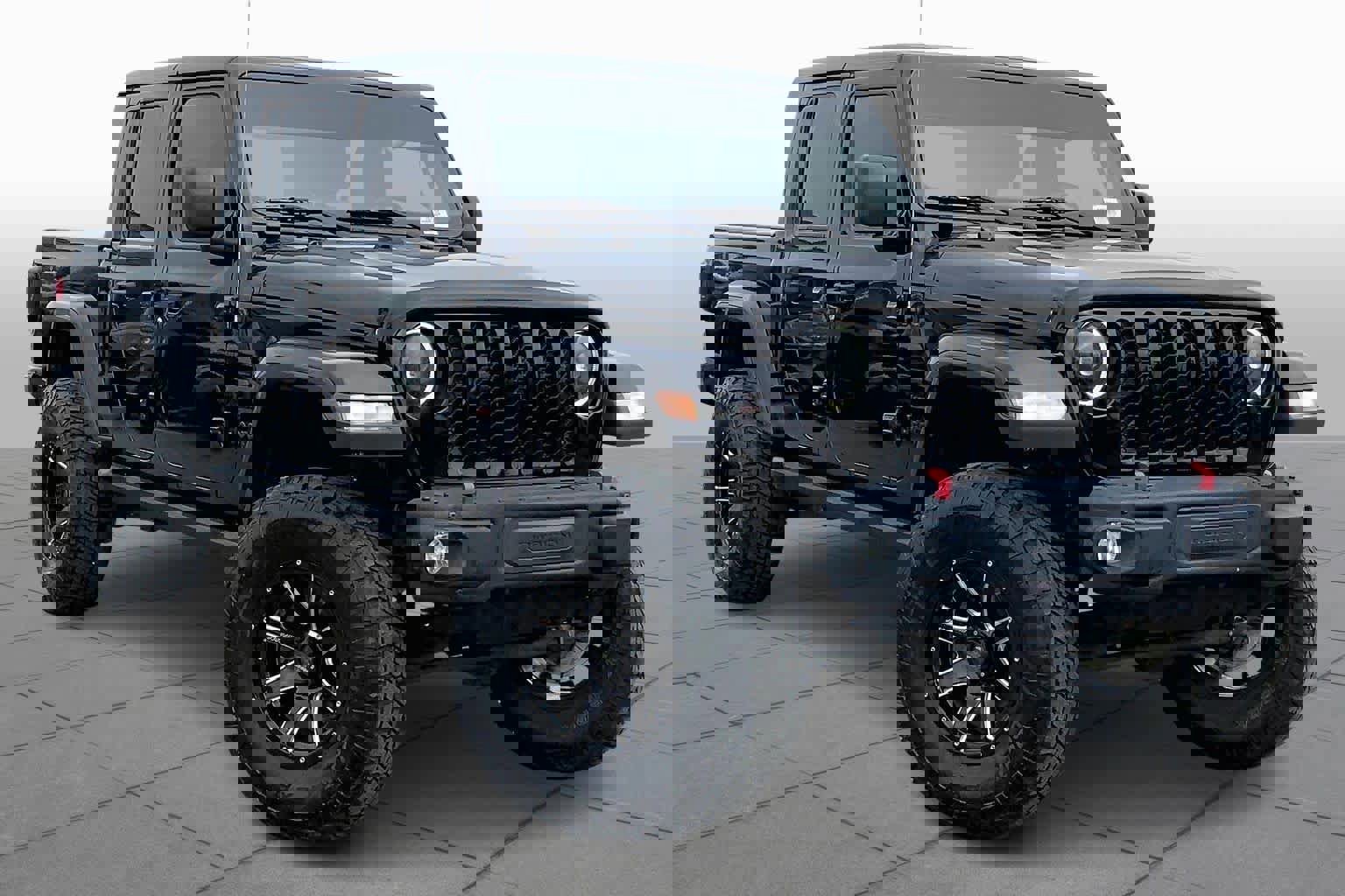 Used 2020 Jeep Gladiator Sport w/ Quick Order Package 24S image 3