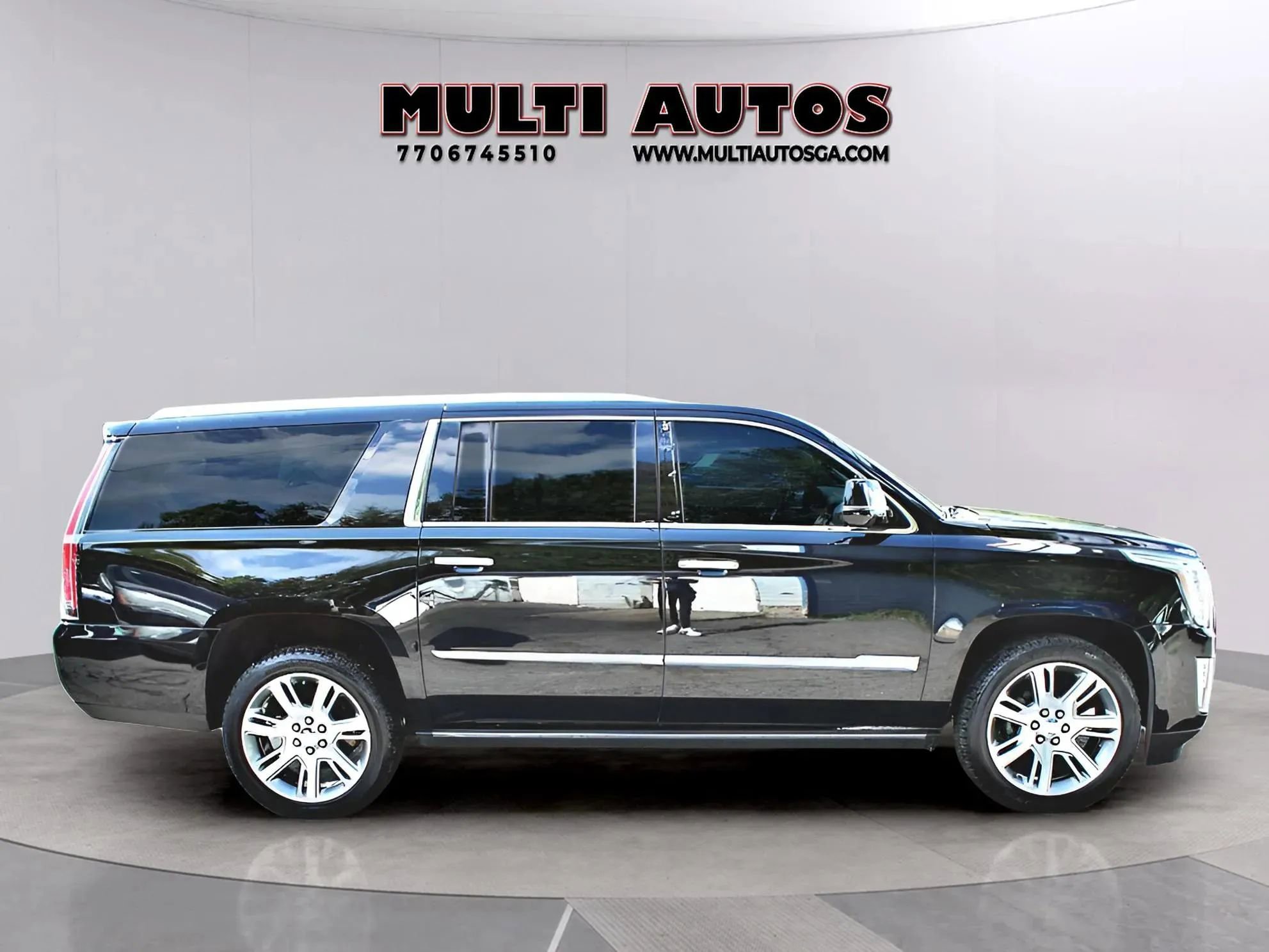 Used 2015 Cadillac Escalade ESV Premium image 2