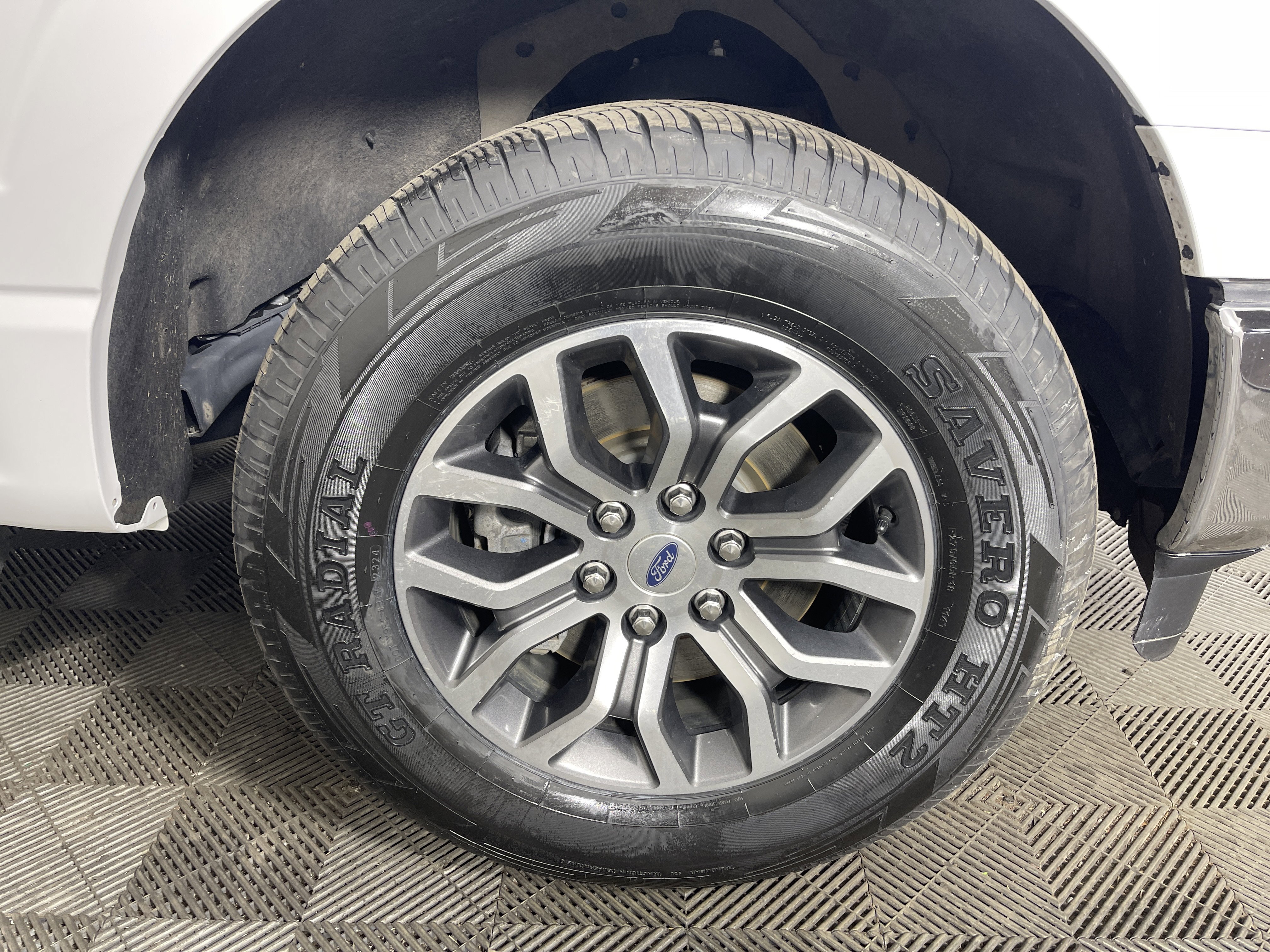 Used 2022 Ford F150 Lariat w/ Equipment Group 501A Mid image 10