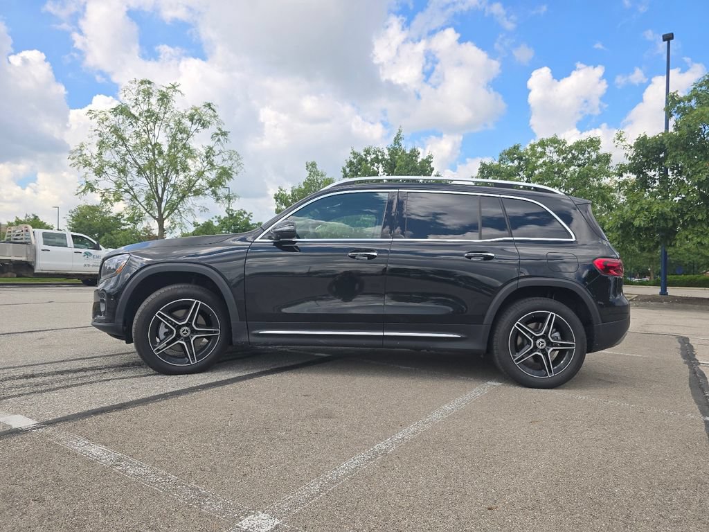 Used 2026 Mercedes-Benz GLB 250 4MATIC image 13