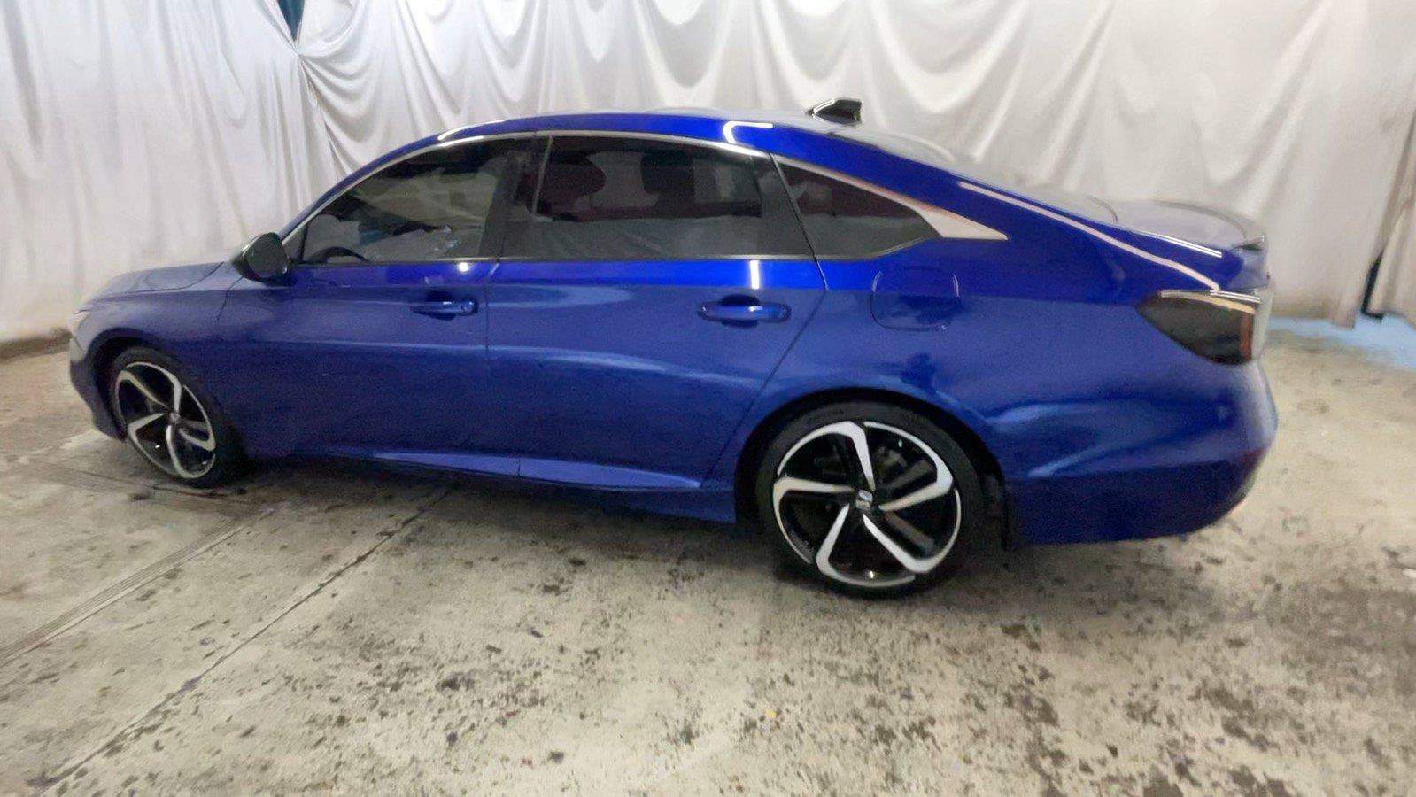 Used 2022 Honda Accord Sport image 11