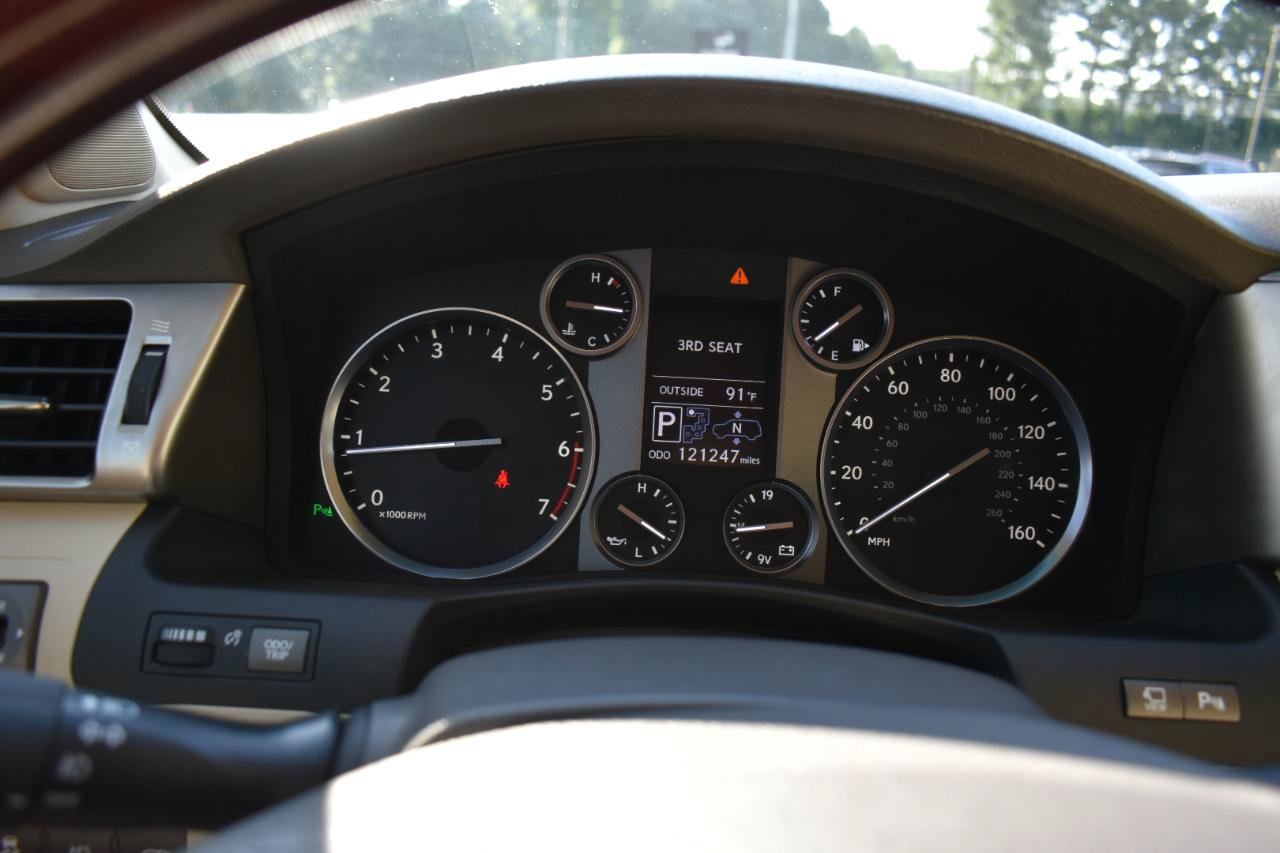 Used 2013 Lexus LX 570 4WD w/ Luxury Pkg image 8