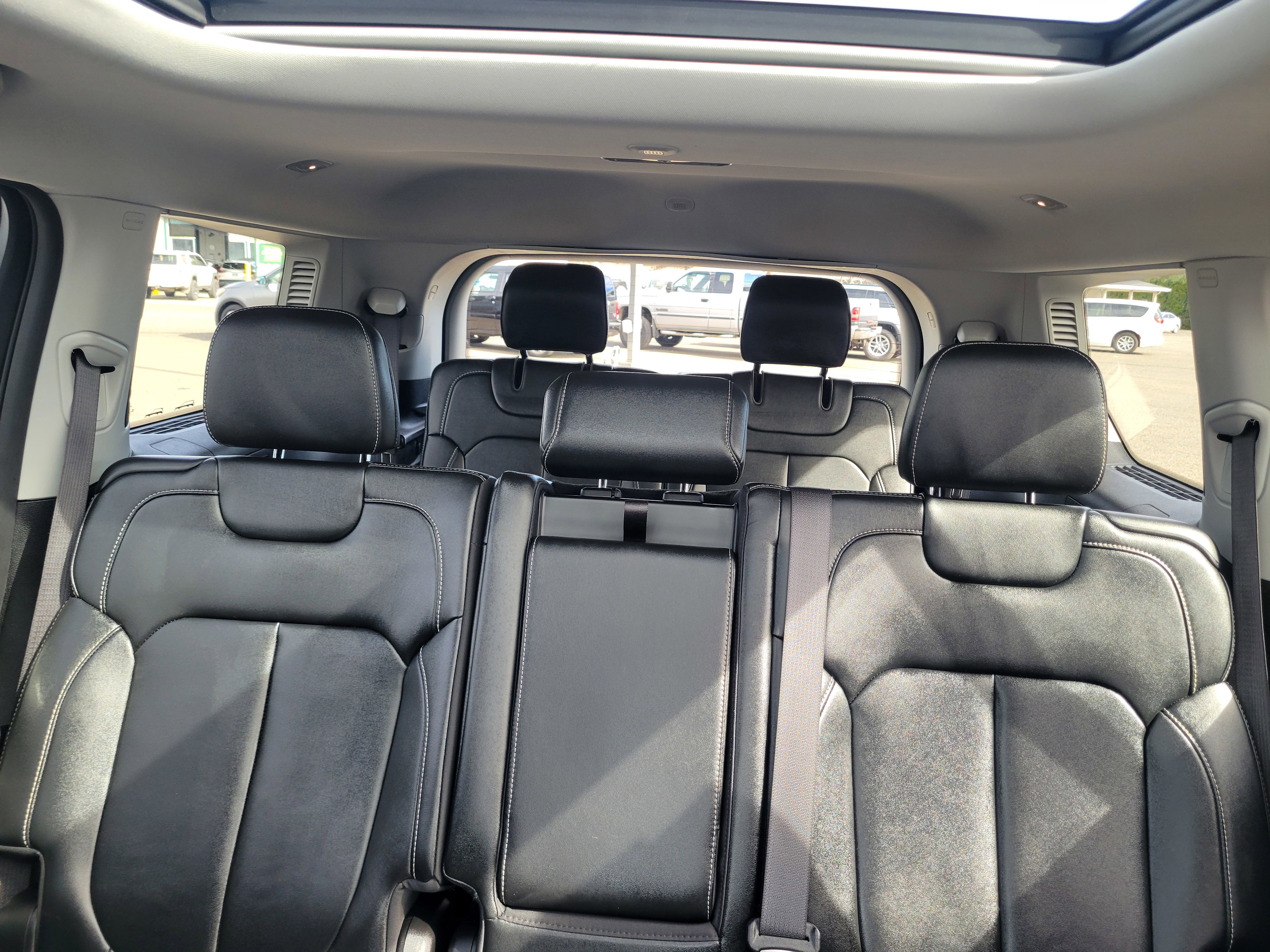 Used 2024 Jeep Grand Cherokee L Limited image 25