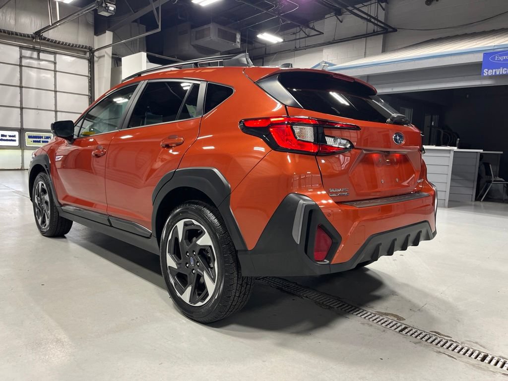 Certified 2024 Subaru Crosstrek 2.5i Limited w/ Crosstrek Mirror Package AWD/4WD image 7