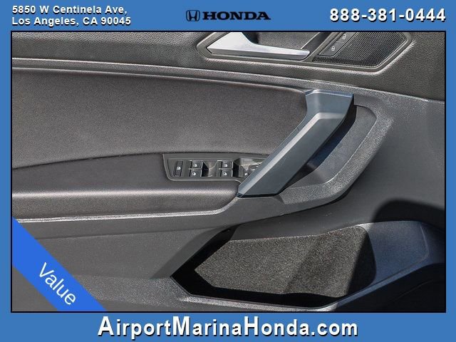 Used 2019 Volkswagen Tiguan SE w/ Panoramic Sunroof Package image 24