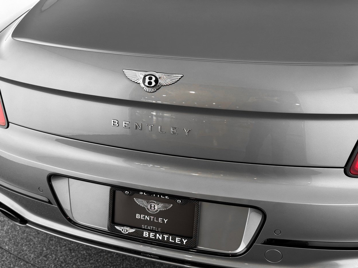 Used 2023 Bentley Flying Spur Azure image 45