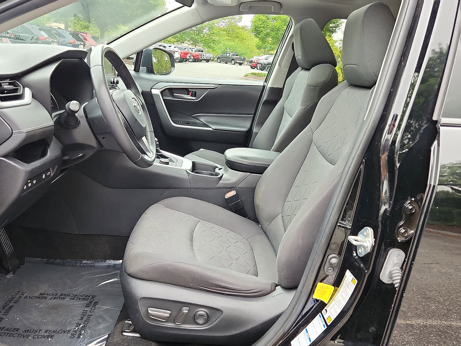 Certified 2021 Toyota RAV4 XLE image 15