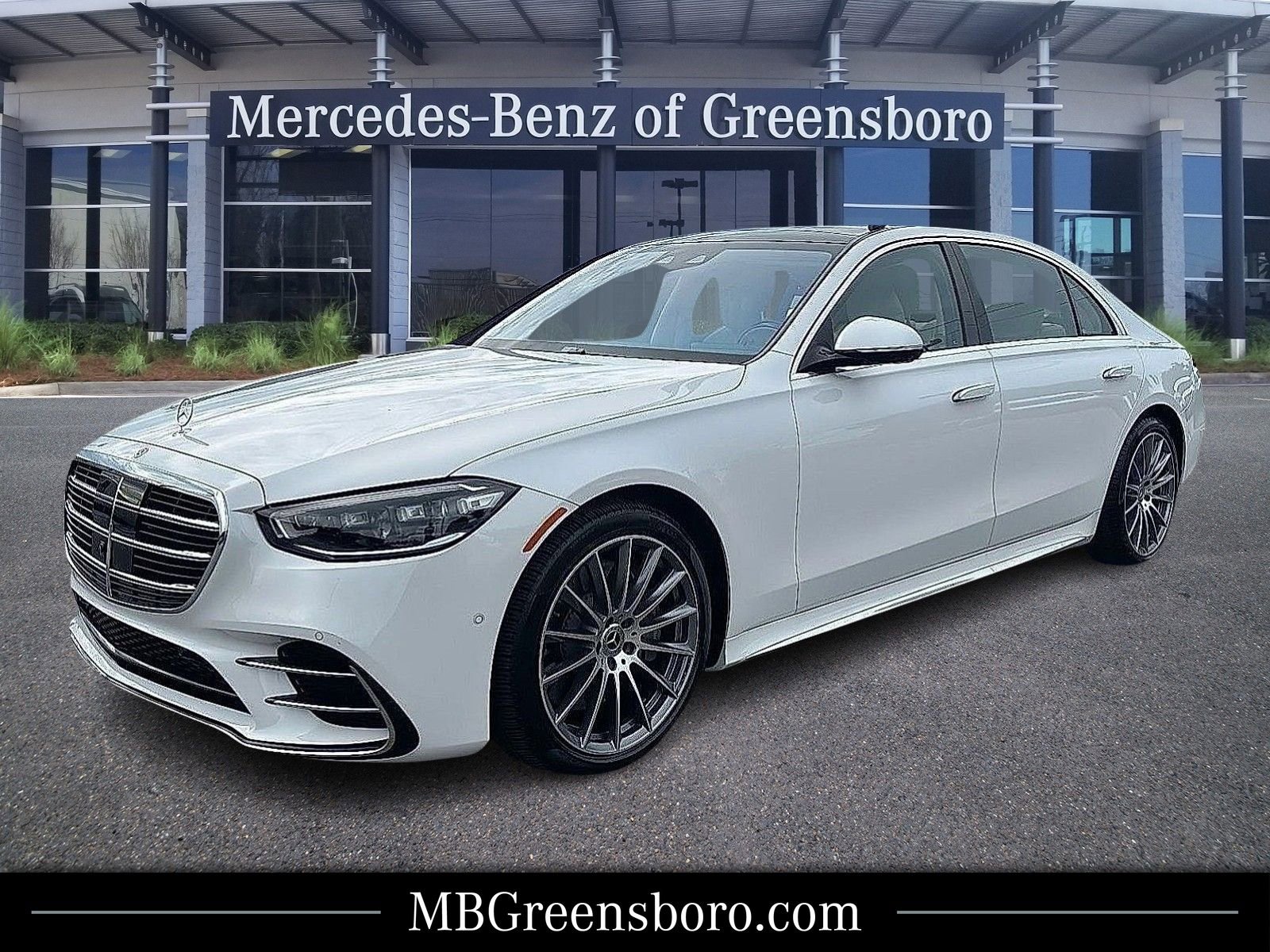 Used 2025 Mercedes-Benz S 580 4MATIC Sedan image 1