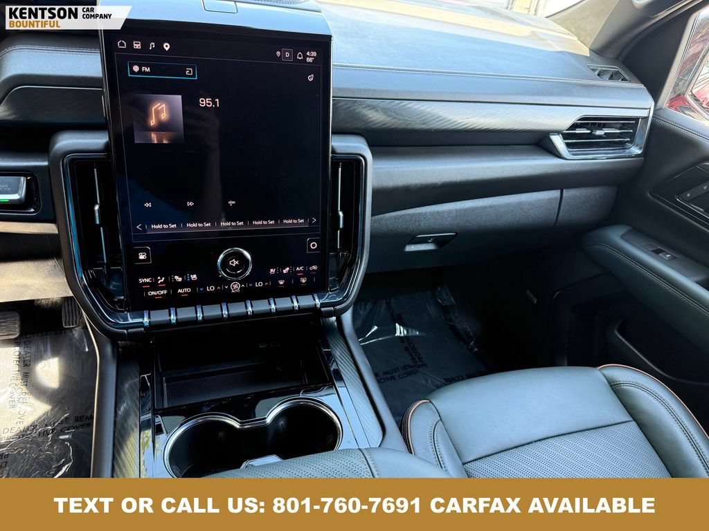 Used 2026 GMC Yukon XL AT4 w/ AT4 Premium Plus Package AWD/4WD image 22