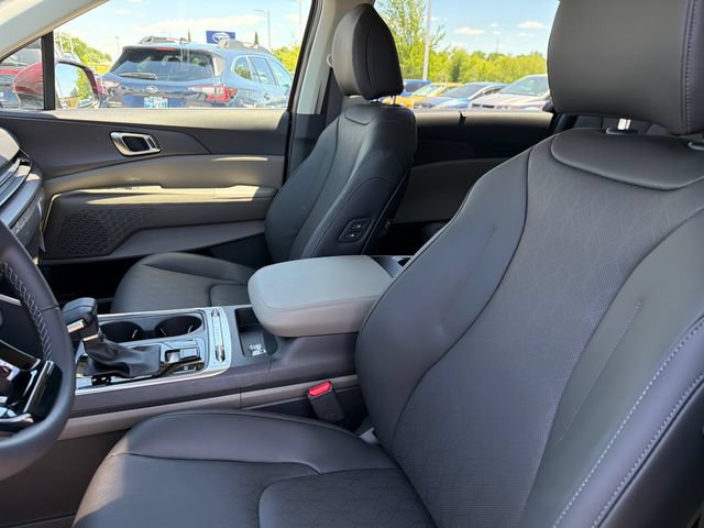 New 2026 Kia Carnival SX FWD image 18