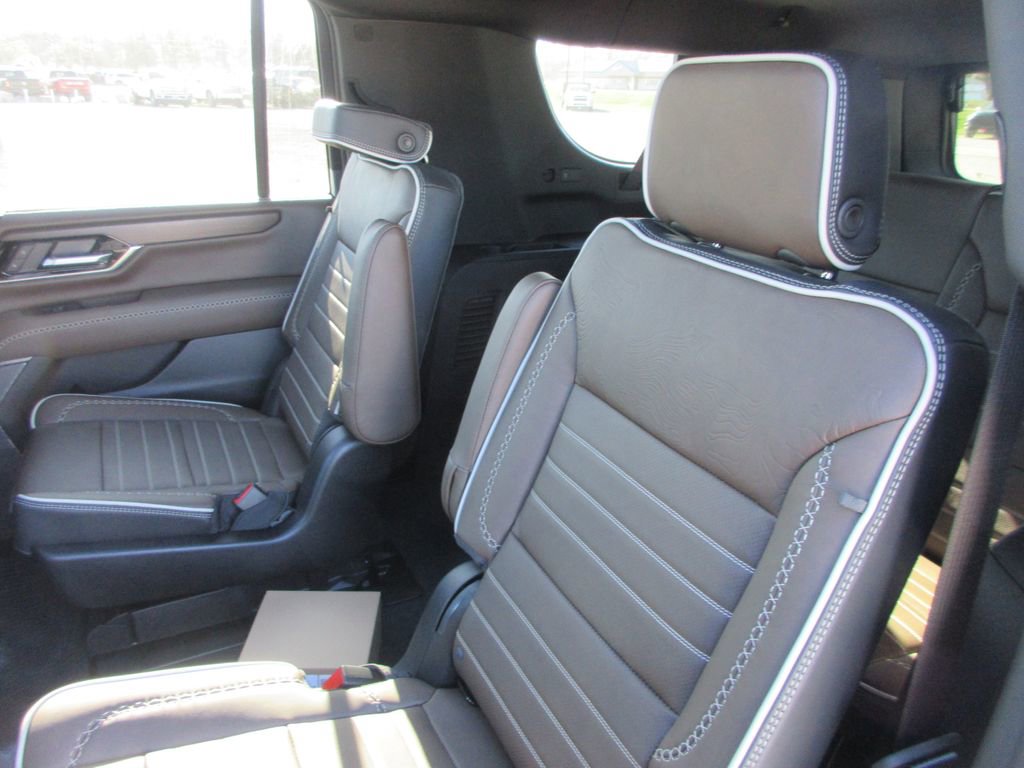 New 2026 GMC Yukon XL Denali Ultimate image 13