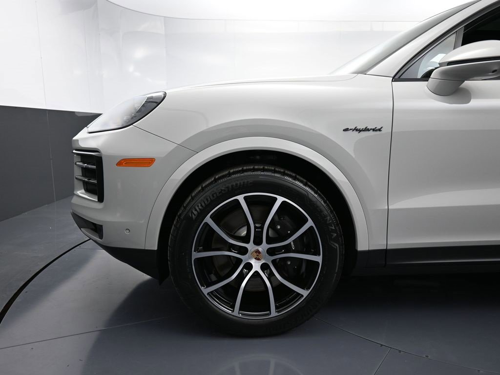 New 2026 Porsche Cayenne E-Hybrid image 13