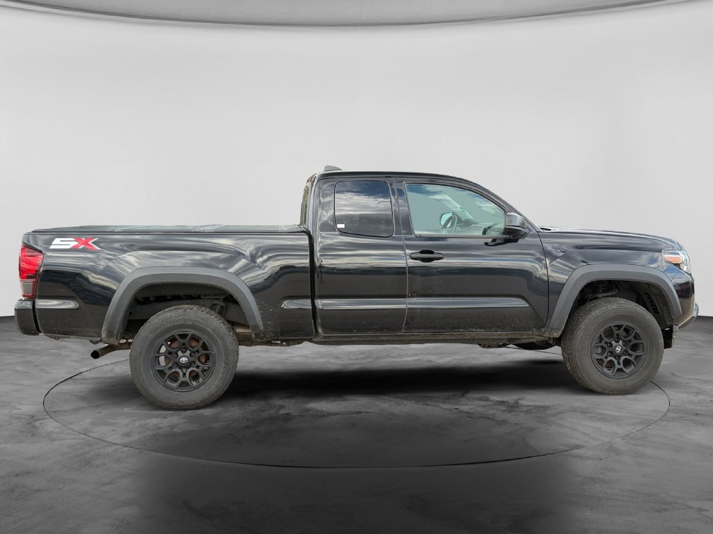 Used 2022 Toyota Tacoma SR w/ SX Package AWD/4WD image 10
