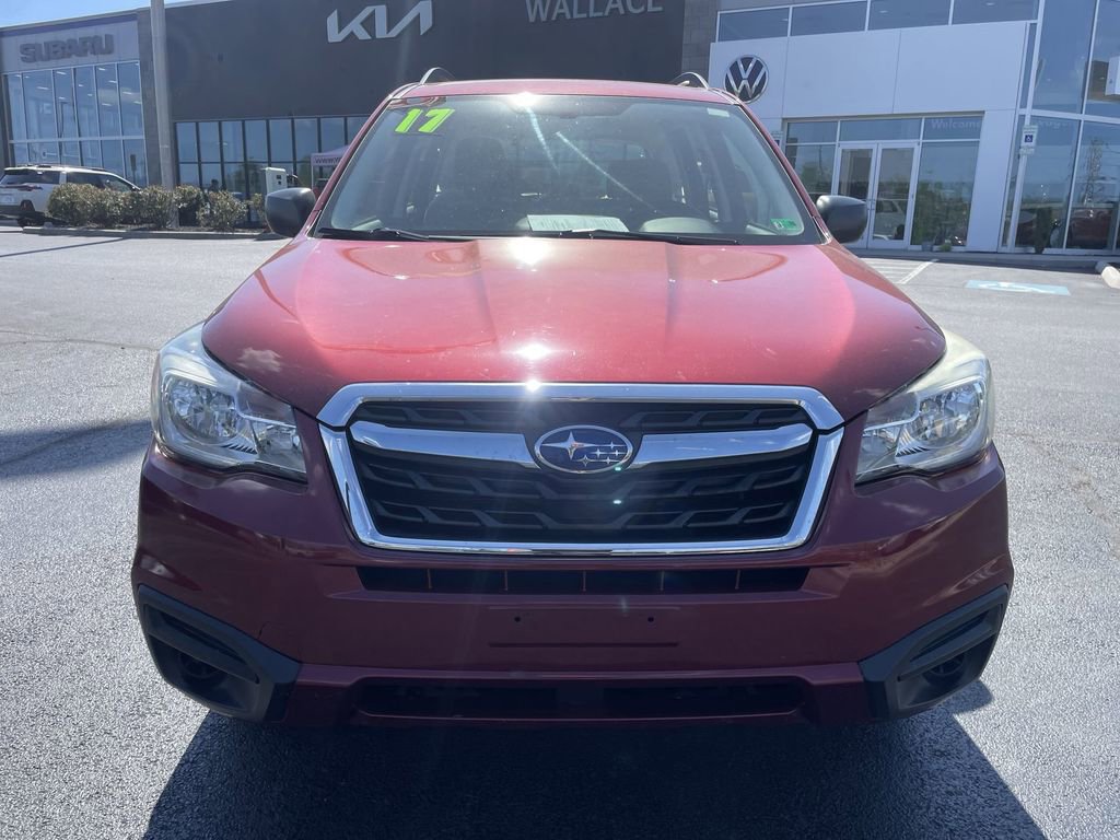 Used 2017 Subaru Forester 2.5i w/ Popular Package #2A AWD/4WD image 2