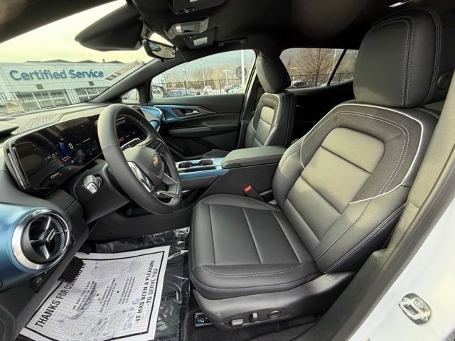 New 2026 Chevrolet Equinox EV LT image 34