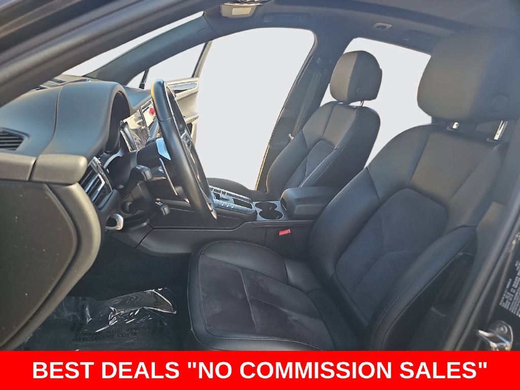Used 2021 Porsche Macan w/ Premium Package AWD/4WD image 15