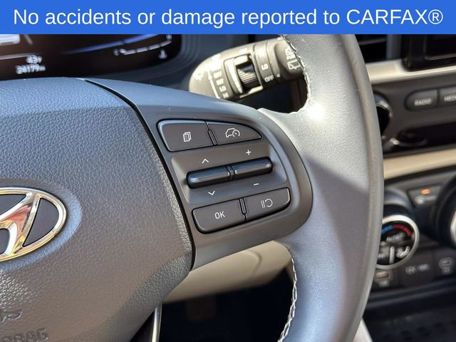 Used 2023 Hyundai Venue Limited image 22