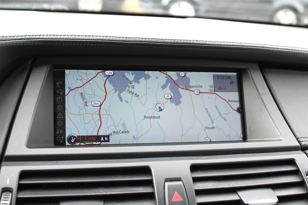 Used 2010 BMW X5 M image 25