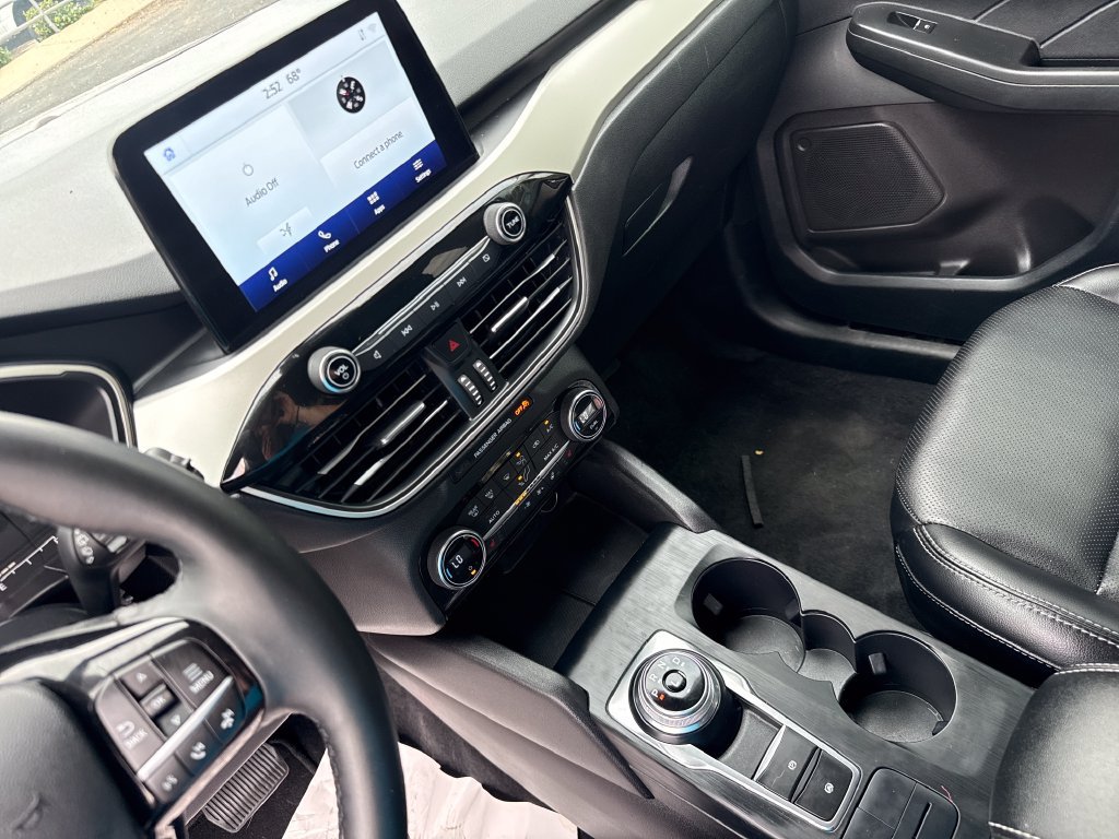 Used 2021 Ford Escape SEL FWD image 17
