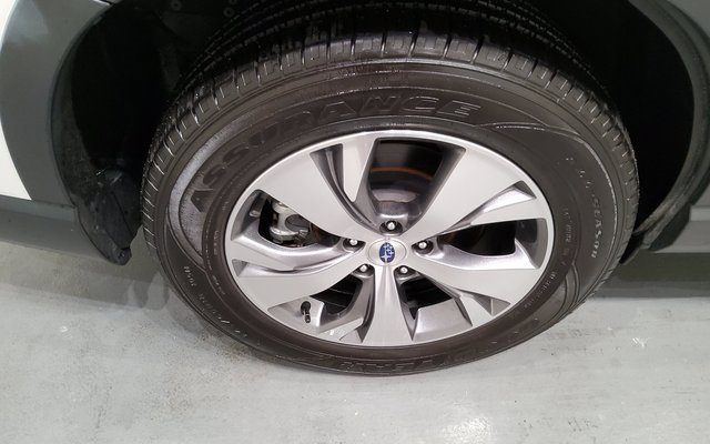 Used 2024 Subaru Ascent Premium w/ Convenience Package image 36