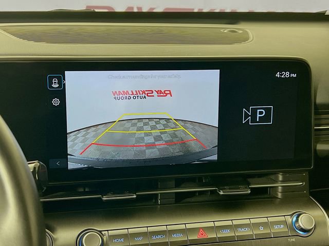 Used 2025 Hyundai Kona SEL image 18