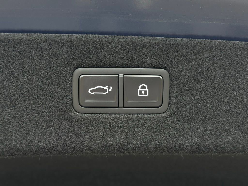 New 2026 Genesis G90 3.5T image 17