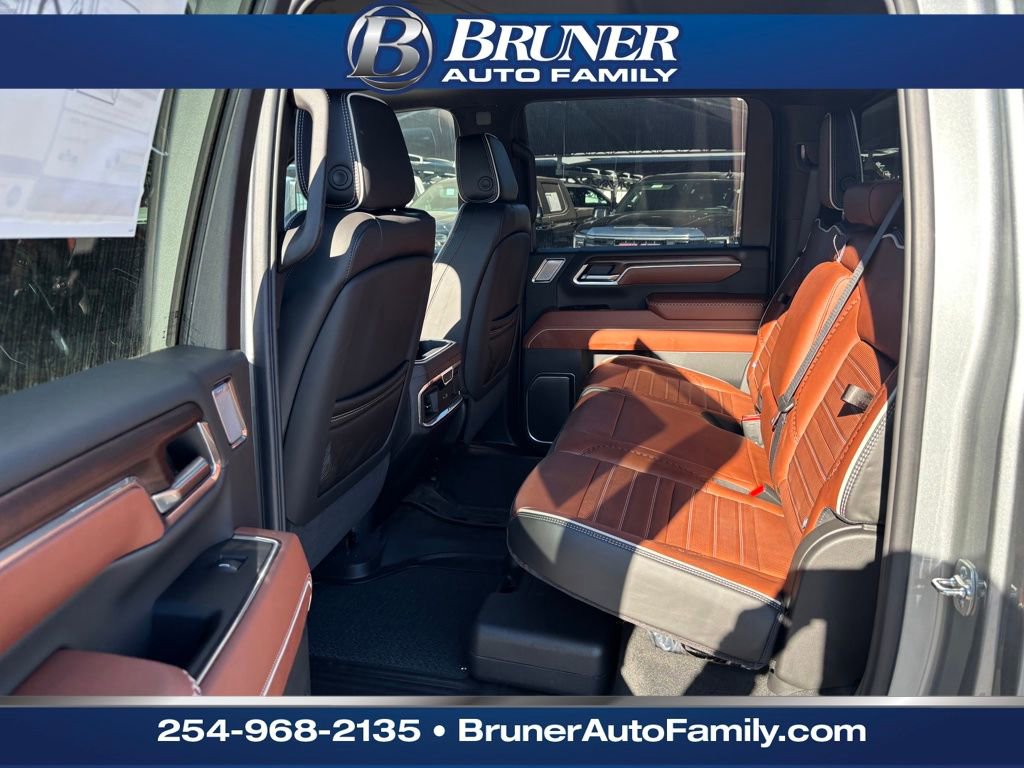 New 2026 GMC Sierra 2500 Denali Ultimate w/ LPO, Black Badging Package image 14